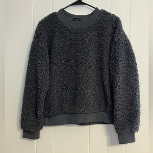 Truth by Republic grey faux fur shearling sweatshirt Size M